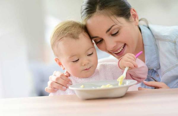 Svezzamento, dal latte alla pappa