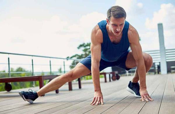 Stretching, i benefici per l’attività sportiva